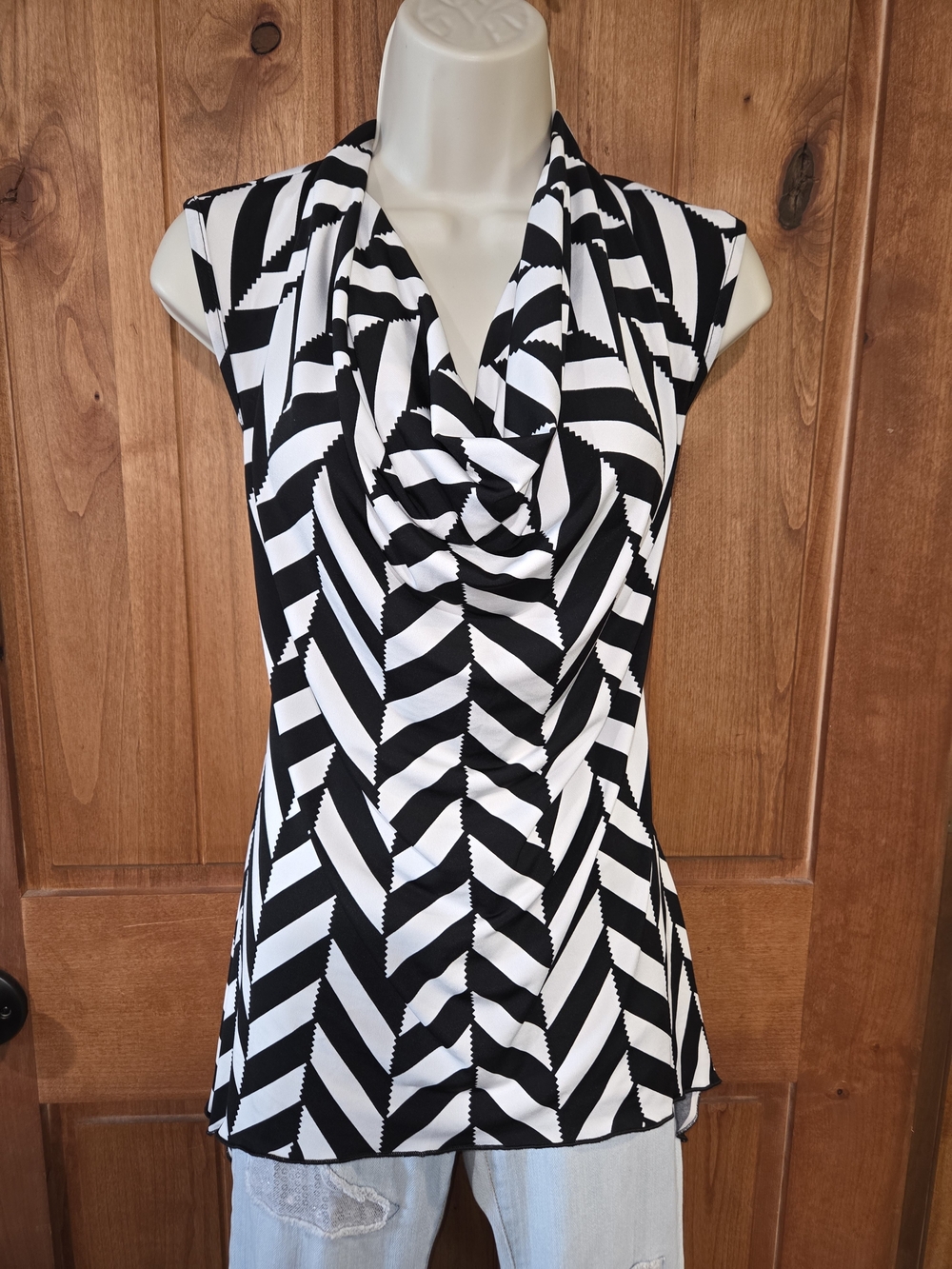 Sleeveless Black & White‎ Chevron Drape-Front Blouse